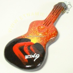 Apri scheda prodotto: Magnete chitarra decorato con l`Etna in eruzione 
