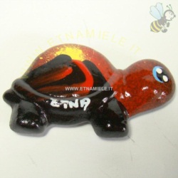 Apri scheda prodotto: Magnete tartaruga decorato con l`Etna in eruzione 
